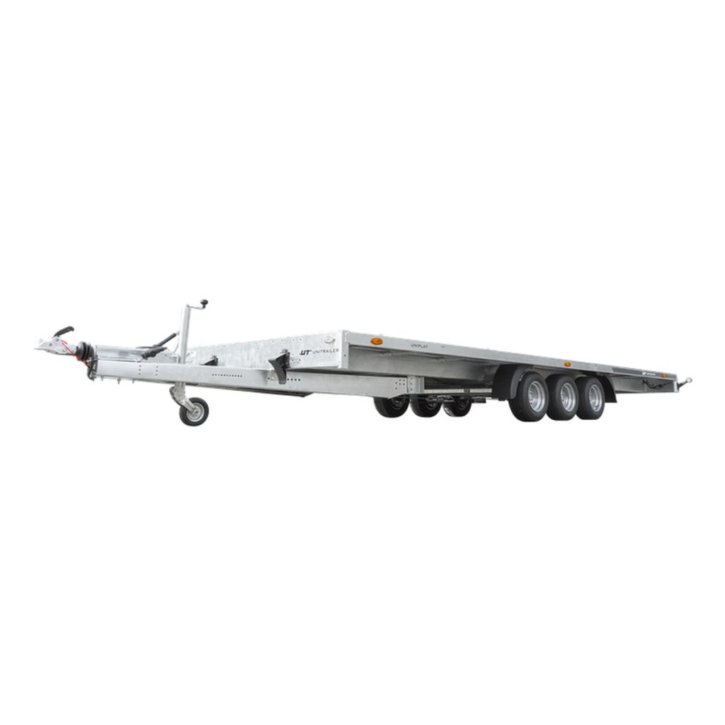Dépanneuse UNITRAILER UNIPLAT 600/3 S à trois essieux 600×215 3500 KG